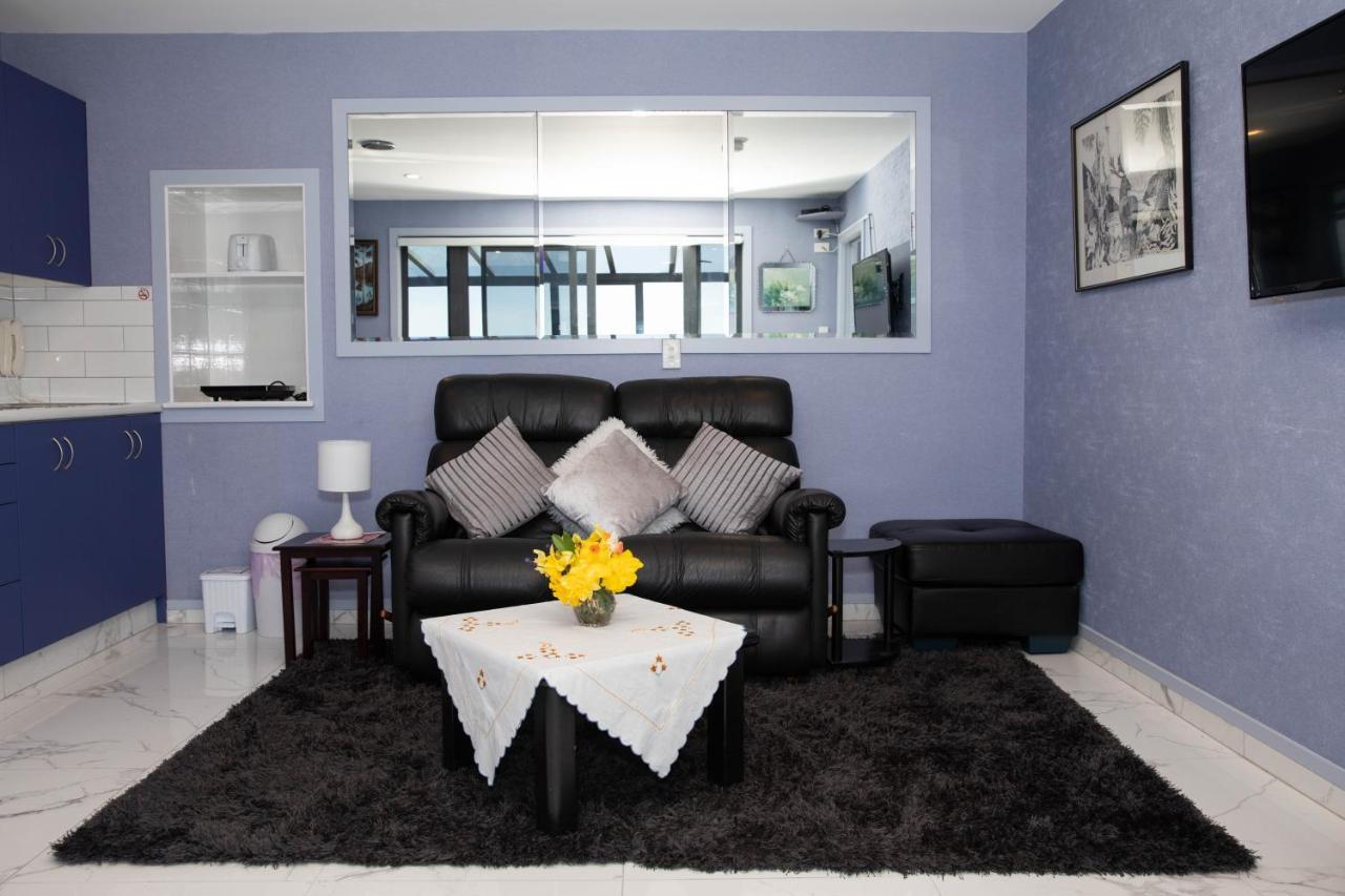 Petra Seaside Apartment Dunedin Extérieur photo